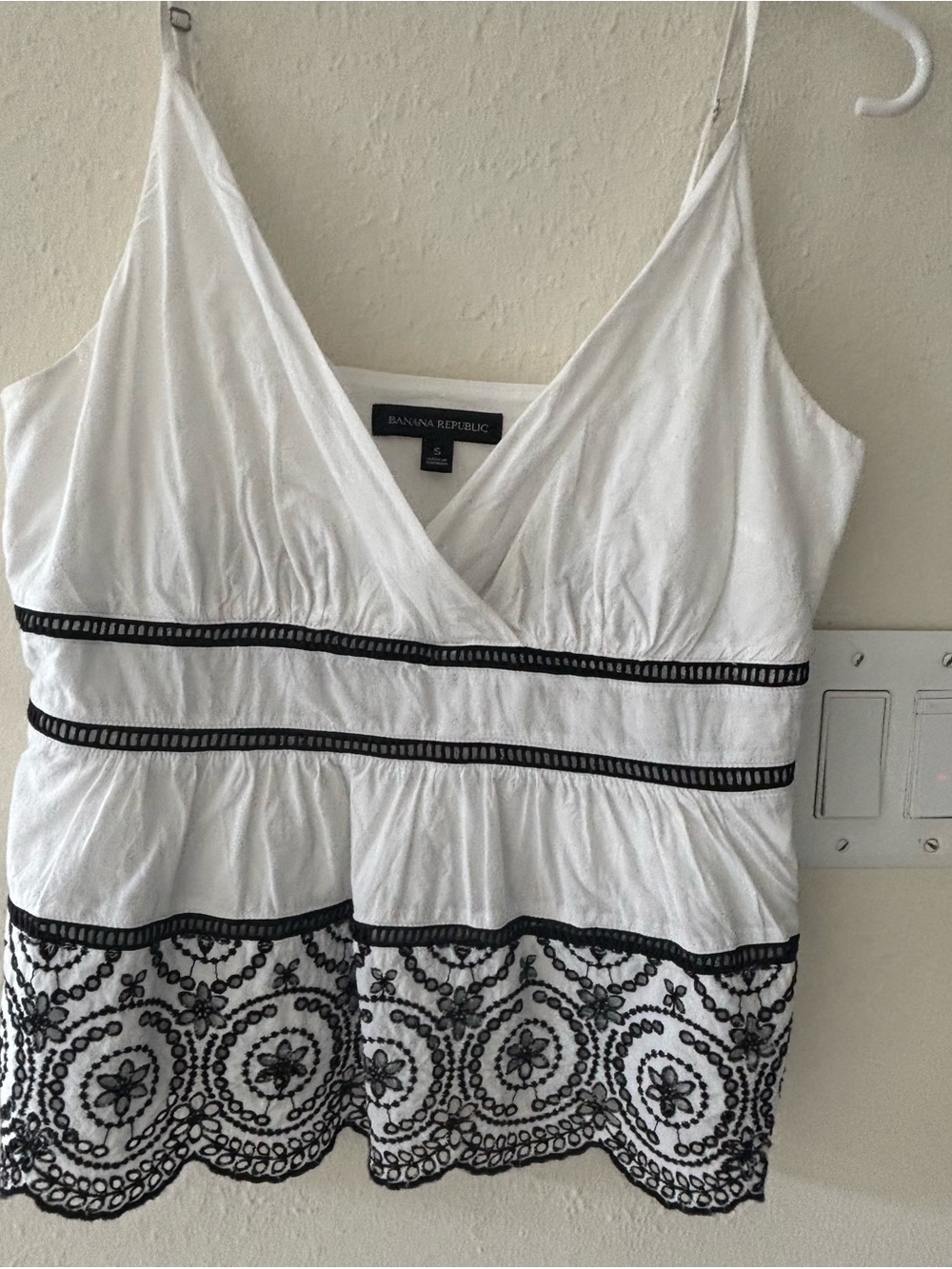 Banana Republic White and Black Embroidered V-Neck Camisole
